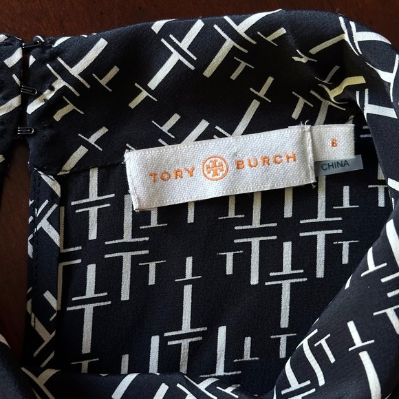 Tory Burch Silk Sleeveless Blouse Logo Print - Picture 7 of 9